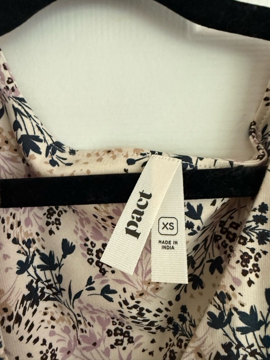 Pact XS NWOT fit & flare floral wrap long sleeve dress - Picture 4 of 4